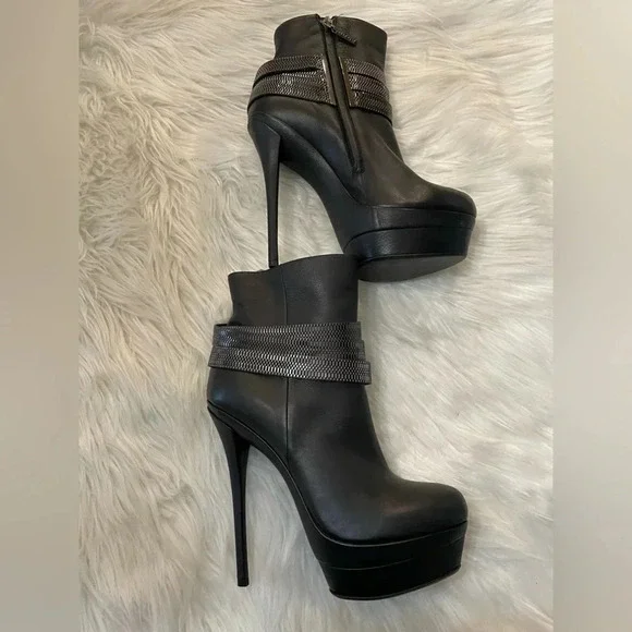 RODO LEATHER HEELS MADE IN ITALY NIB SIZE 9.5